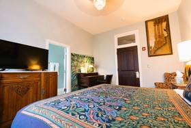 Oak Park Inn