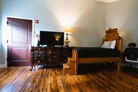 Oak Park Inn