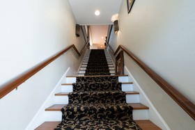 Oak Park Inn