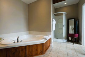 Oak Park Inn