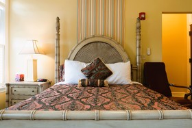 Oak Park Inn