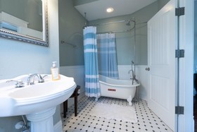 Oak Park Inn