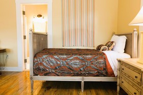 Oak Park Inn