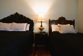 Oak Park Inn