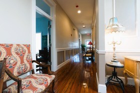 Oak Park Inn