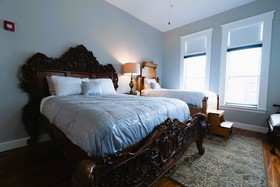 Oak Park Inn