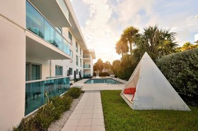 Beach Haus Bal Harbour
