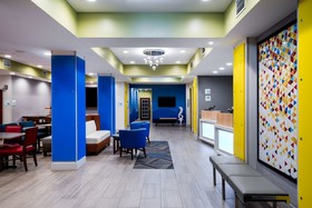 Holiday Inn Express & Suites Bartow