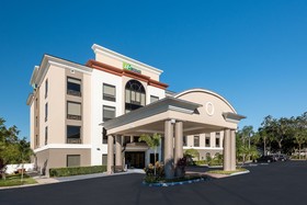 Holiday Inn Express & Suites Bartow