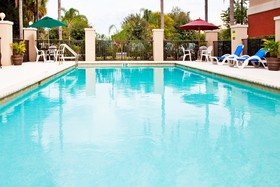 Holiday Inn Express & Suites Bartow