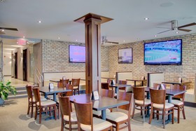 Boca Raton Plaza Hotel & Suites