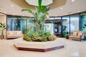 Boca Raton Plaza Hotel & Suites
