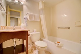 Boca Raton Plaza Hotel & Suites