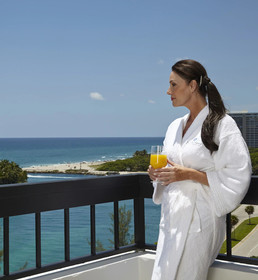Waterstone Resort & Marina Boca Raton, Curio Collection by Hilton