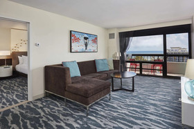 Waterstone Resort & Marina Boca Raton, Curio Collection by Hilton