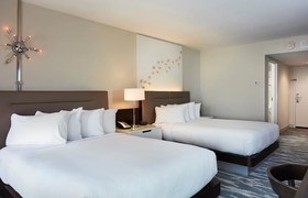 Waterstone Resort & Marina Boca Raton, Curio Collection by Hilton