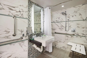 Waterstone Resort & Marina Boca Raton, Curio Collection by Hilton
