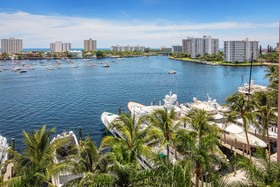 Yacht Club at The Boca Raton