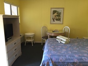 Bonita Beach Inn and Suites