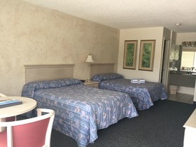 Bonita Beach Inn and Suites