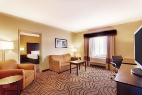 La Quinta Inn & Suites by Wyndham Bonita Springs Naples N.