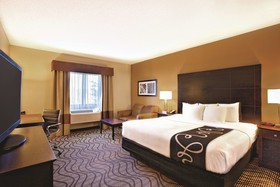 La Quinta Inn & Suites by Wyndham Bonita Springs Naples N.
