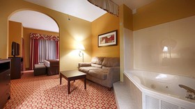 Best Western Plus Bradenton Hotel & Suites