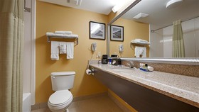 Best Western Plus Bradenton Hotel & Suites