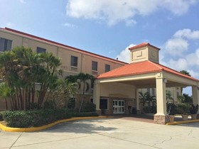 Best Western Plus Bradenton Hotel & Suites