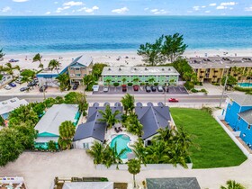 The Retreat At Anna Maria Island Inn