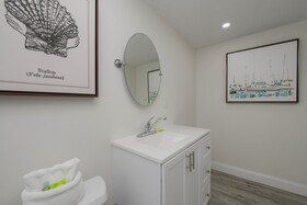 The Retreat At Anna Maria Island Inn