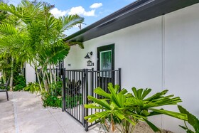 The Retreat At Anna Maria Island Inn