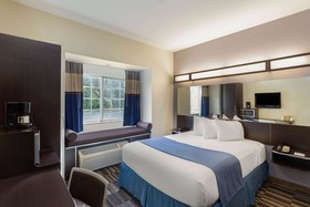 Microtel Inn & Suites by Wyndham Brooksville