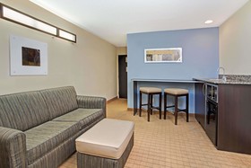 Microtel Inn & Suites by Wyndham Brooksville