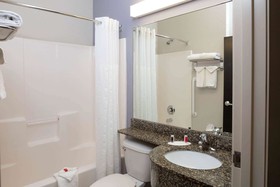 Microtel Inn & Suites by Wyndham Brooksville