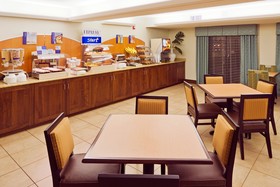 Holiday Inn Express Cape Coral - Fort Myers Area