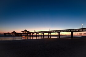 Riviera Delphin Epic Sunsets
