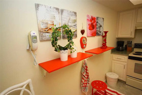 Dolphin Cottage