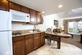 Tween Waters Inn