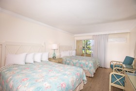 Tween Waters Inn