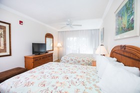 Tween Waters Inn