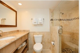 Tween Waters Inn