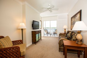 Tween Waters Inn