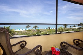 Tween Waters Inn