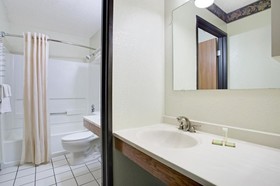 Super 8 by Wyndham Clearwater/St. Petersburg Airport