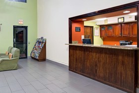 Super 8 by Wyndham Clearwater/St. Petersburg Airport