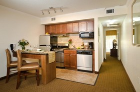 Coconut Cove All-Suite Hotel
