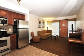 Coconut Cove All-Suite Hotel