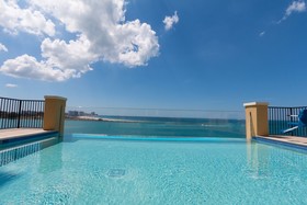 Edge Hotel