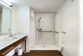 Hampton Inn & Suites Clearwater Beach